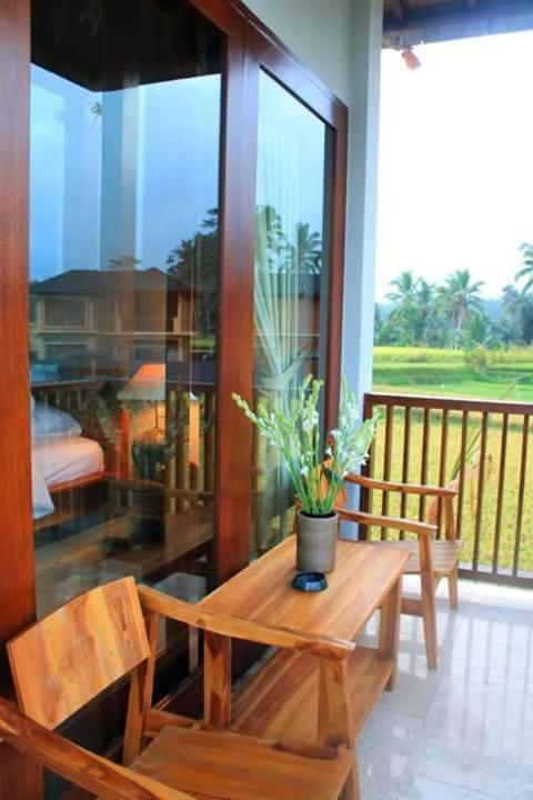 Villa Kemuning Тегалаланг Екстериор снимка