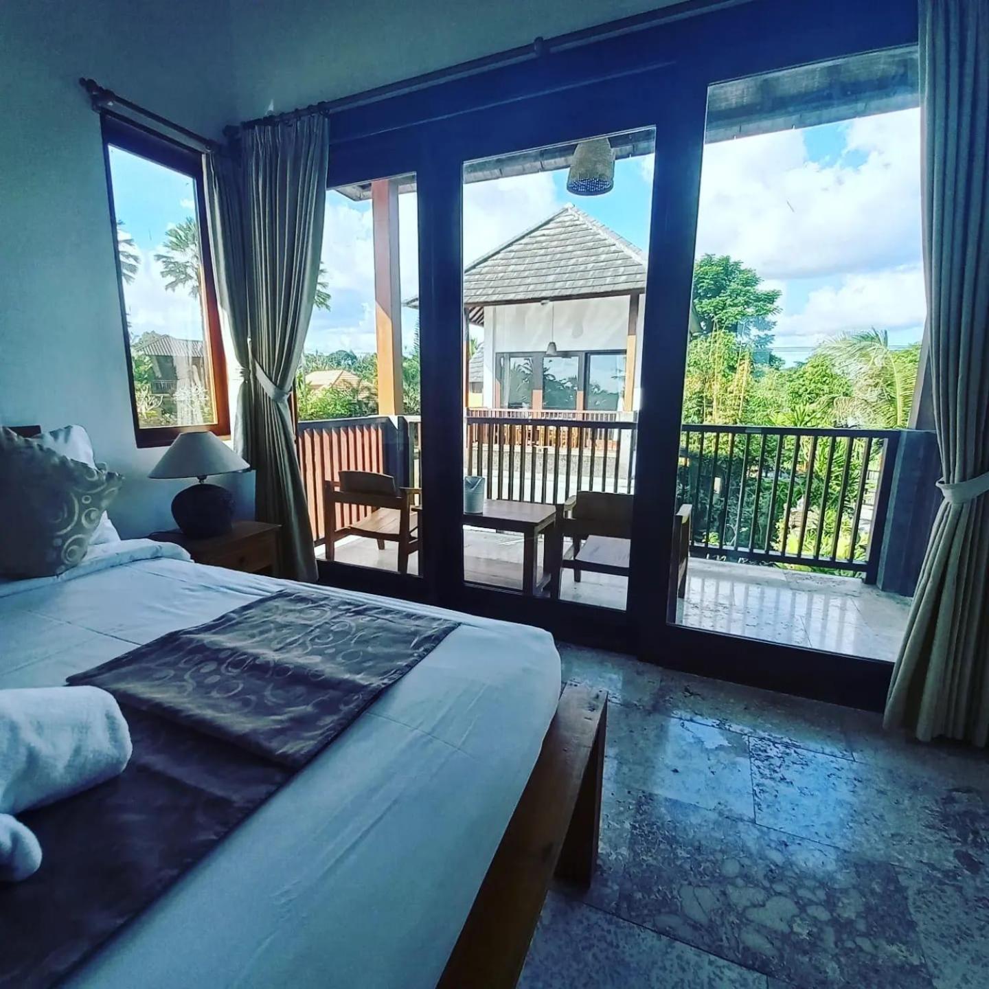 Villa Kemuning Тегалаланг Екстериор снимка